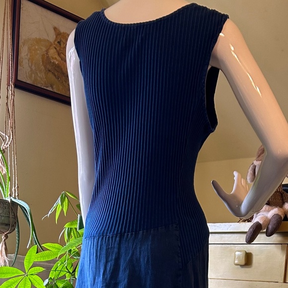 Fenini Linen And Cotton Maxi Sleeveless Dress - Picture 5 of 9